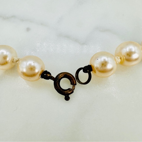 Vintage Glass Pearl Necklace Aurora Borealis Faceted Crystals Knotted Opera 52” - Picture 9 of 11